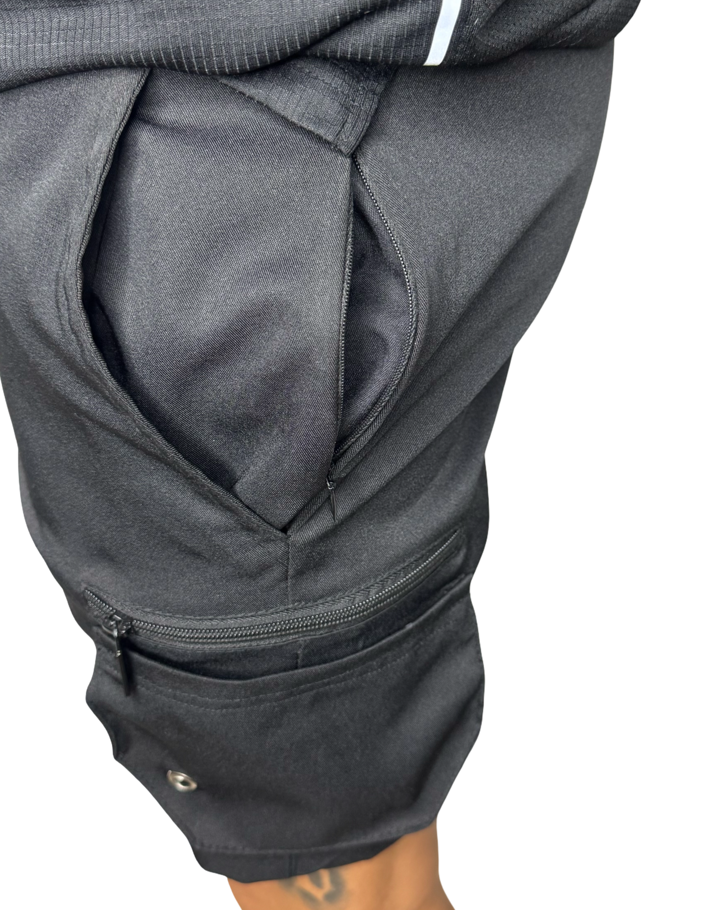 Cargo shorts. Minor defects (Read description)